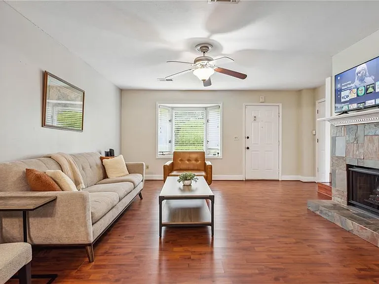 102 Holcomb Ferry Rd — Photo 21