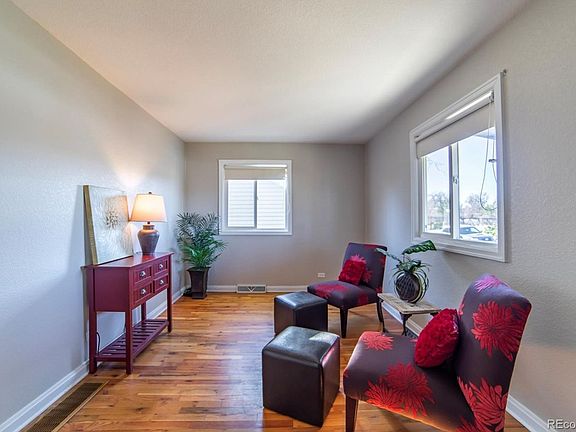 4th image of 1120 Quince St