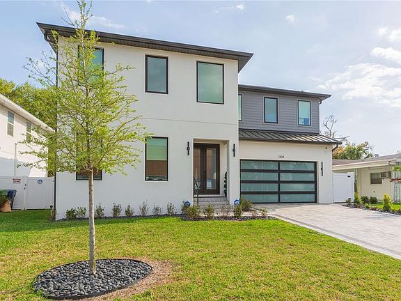 2nd image of 1304 W Arch St