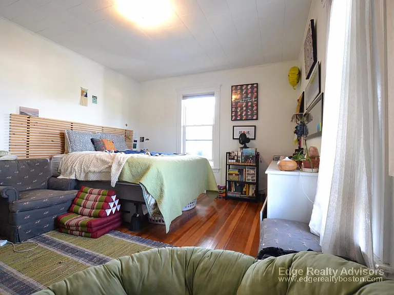 437 Washington St #1 — Photo 4