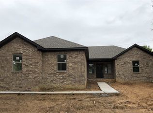12 Davis Hl, Conway, AR 72032