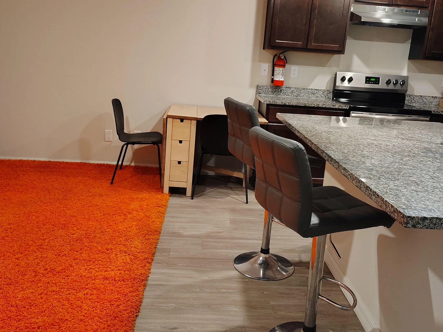 3 bed, 2.0 bath, 1000 sqft, $936 — Photo 3