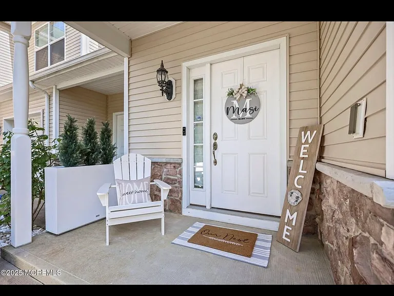100 Pine St #9 — Photo 3