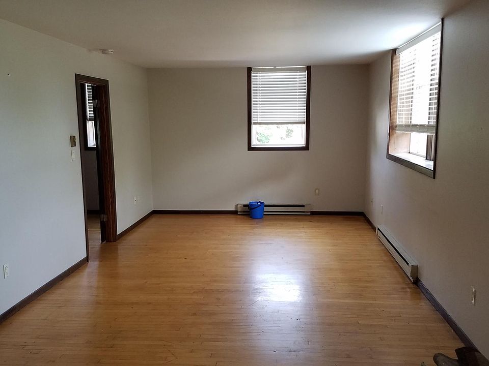 1st image of 1313 S 11th St #210