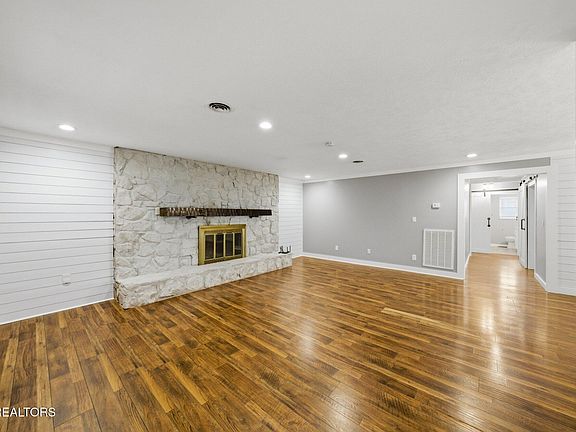 5th image of 3477 Old Kentucky Rd