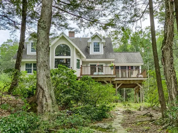 162 Stodge Meadow Rd, Ashburnham, MA 01430
