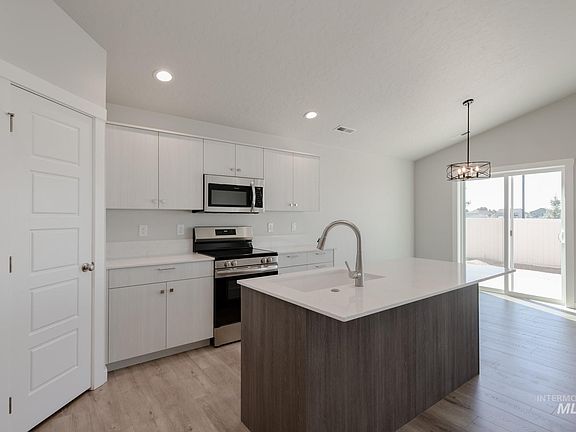 5th image of 3361 W Morere Dr