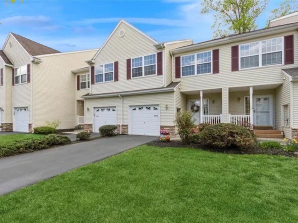 4005 Ridgecrest Drive, Wappingers Falls, NY 12590