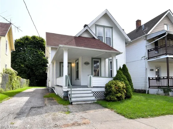 2093 W 93rd St, Cleveland, OH 44102