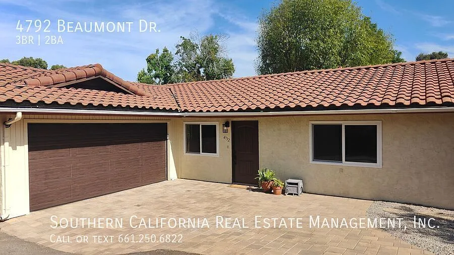 Three Bedroom Home in La Mesa — Photo 1