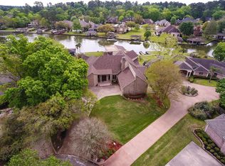 127 Lake View Cir, Montgomery, TX 77356