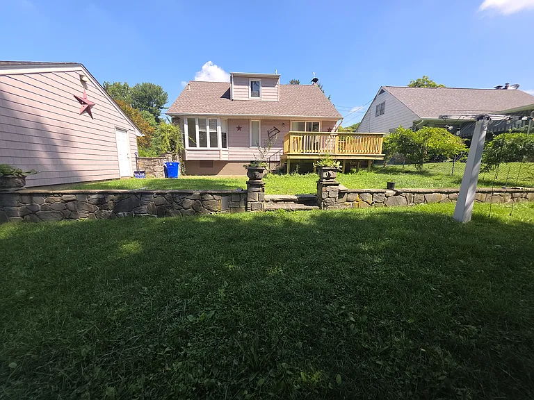 316 Hutchinson Ave — Photo 27