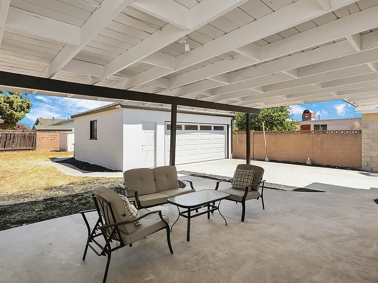 12662 Woodland Ln — Photo 31