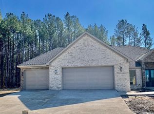 2 Utrera Ln, Hot Springs Village, AR 71909