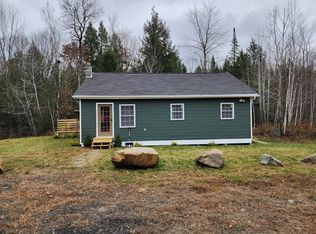 231 Swan Rd, New Sharon, ME 04955