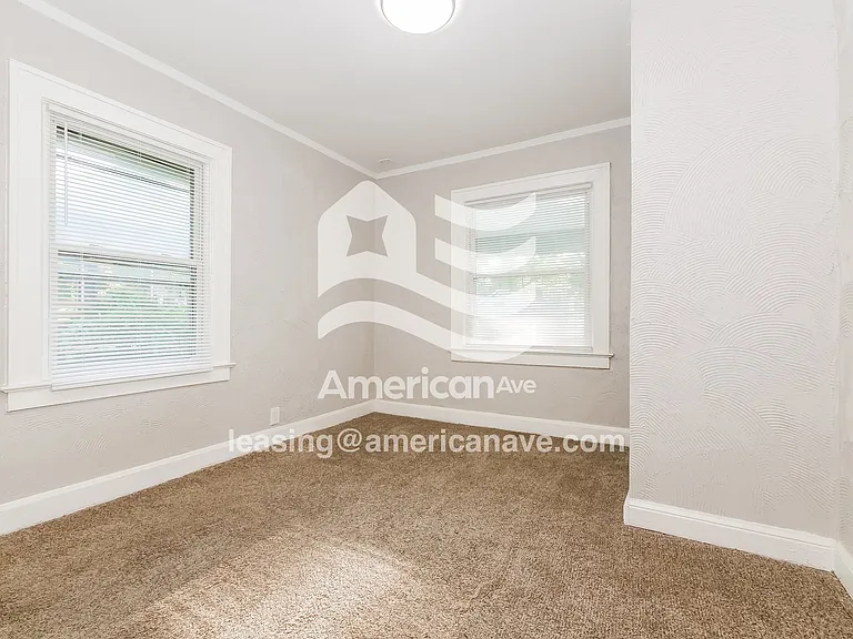 1453888_009_main_bedroom_13995360.jpg
