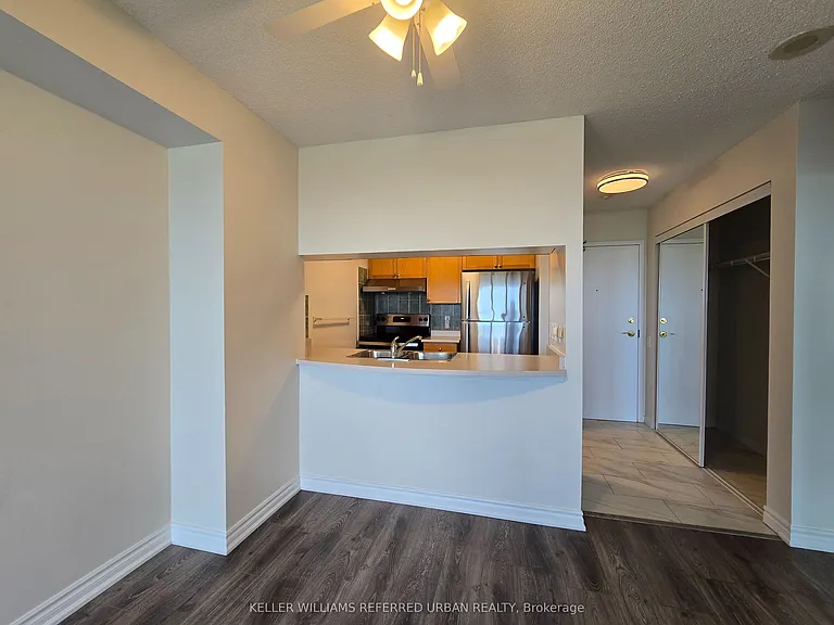 8 Hillcrest Ave #810 — Photo 11