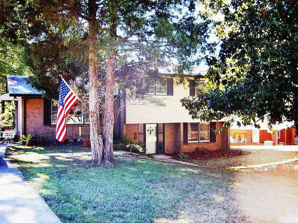 1st image of 838 Allister Dr