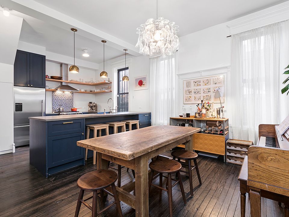 1st image of 120 Clifton Pl #1