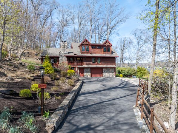 3 Willow Ln, New Fairfield, CT 06812