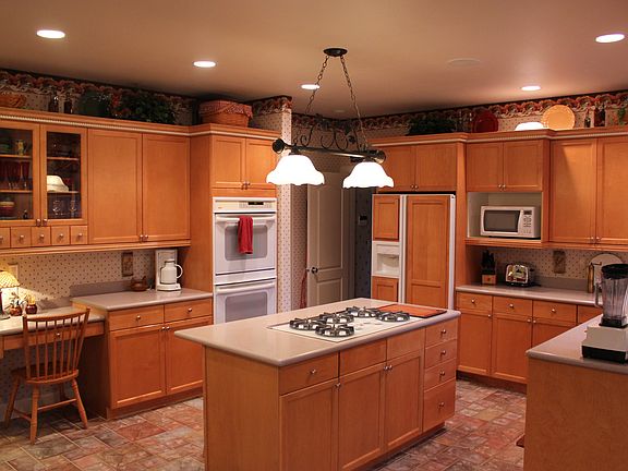 5th image of 8704 178th Street Ct E
