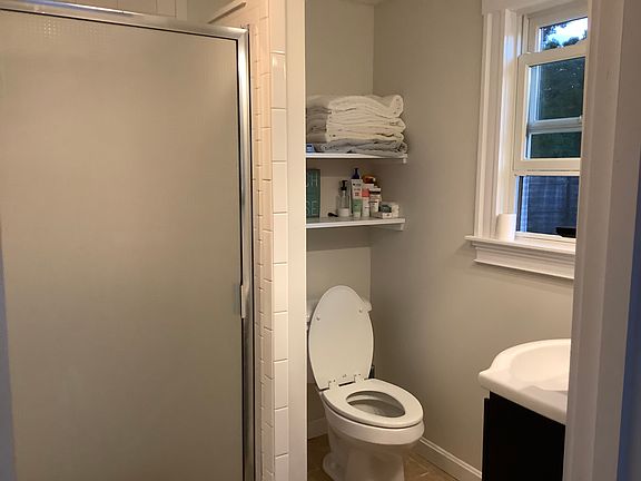 4th image of 5 Spruce St