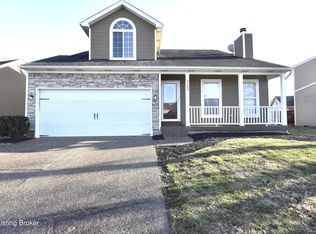 8102 Village Point Dr, Louisville, KY