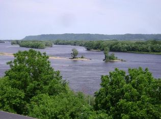 34954 Old Homer Rd, Winona, MN 55987