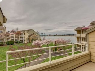 179 N Hayden Bay Dr #BLDGG, Portland, OR 97217