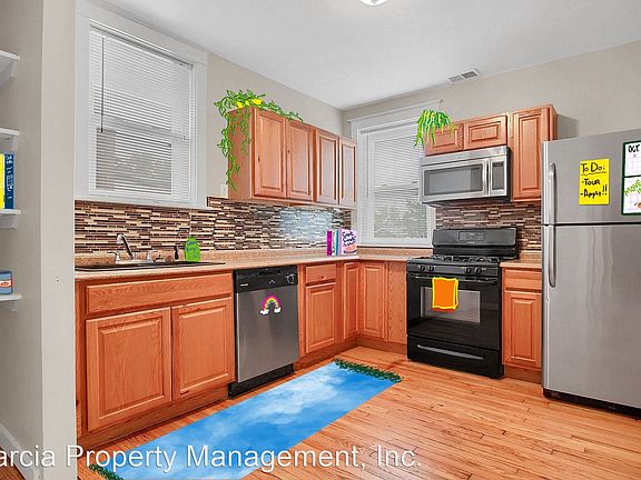 2nd image of 5032A Chippewa St