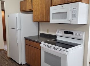 2643 Arrowhead Rd S #304, Fargo, ND 58103