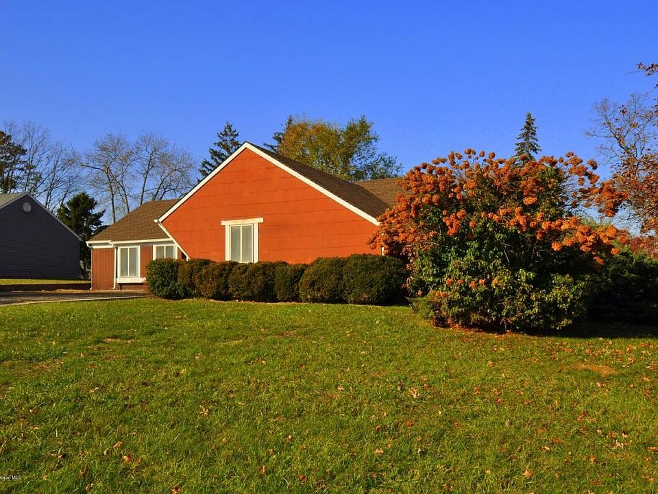 1st image of 898 Nantucket Ct