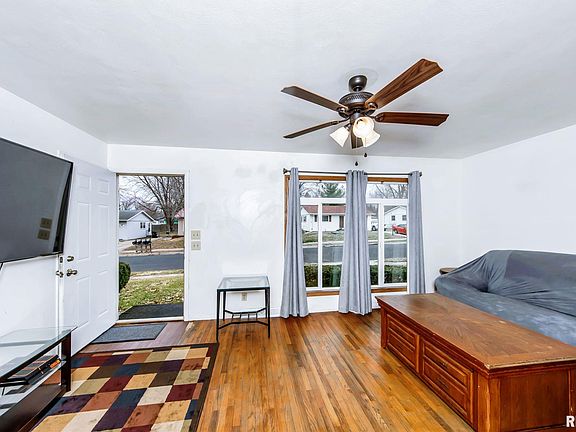 3rd image of 3816 W Verner Dr