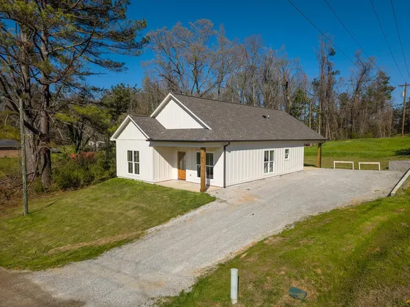 90 Simmons St, Water Valley, MS 38965