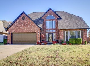 4325 S Dogwood Ave, Broken Arrow, OK 74011