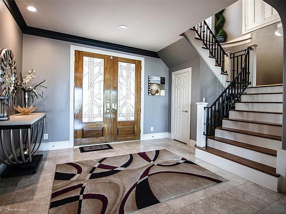 5th image of 1302 Coral Way Ct