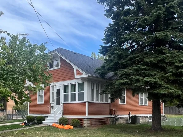 617 N View St, Aurora, IL 60506