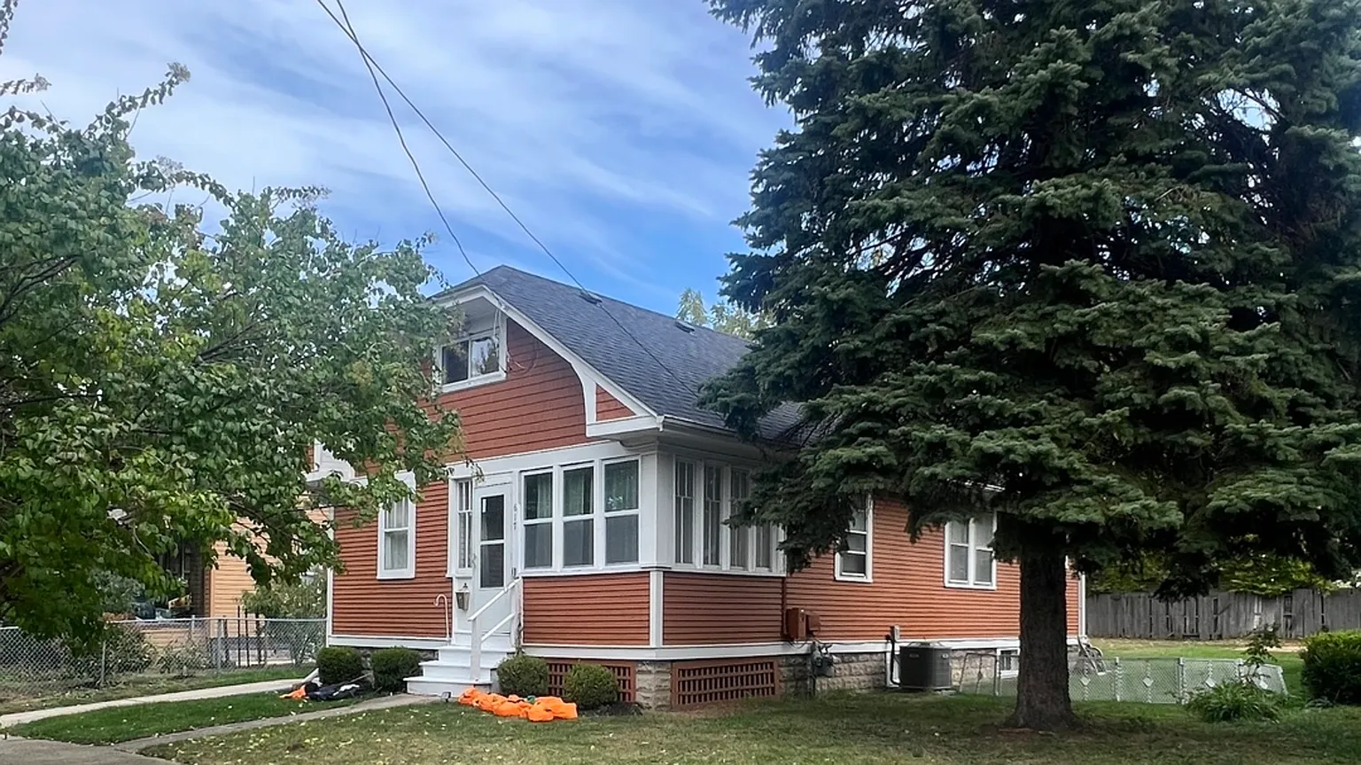 617 N View St photo 1