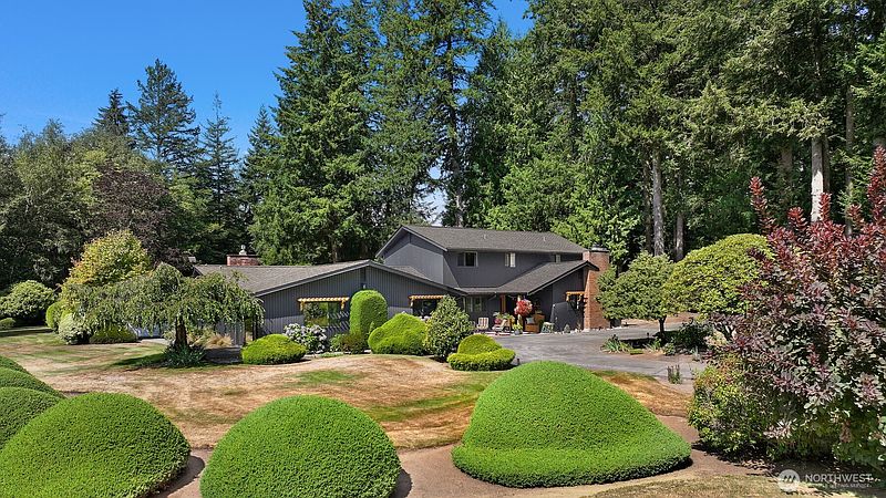 2nd image of 3504 Loomis Trail Road