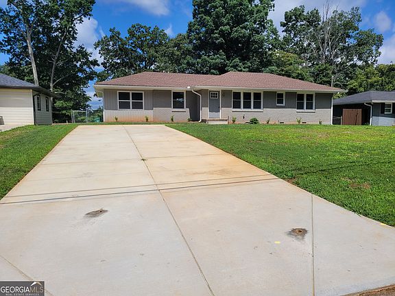2nd image of 2653 Flagstone Dr