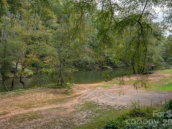 4th image of 132 Egret Rd