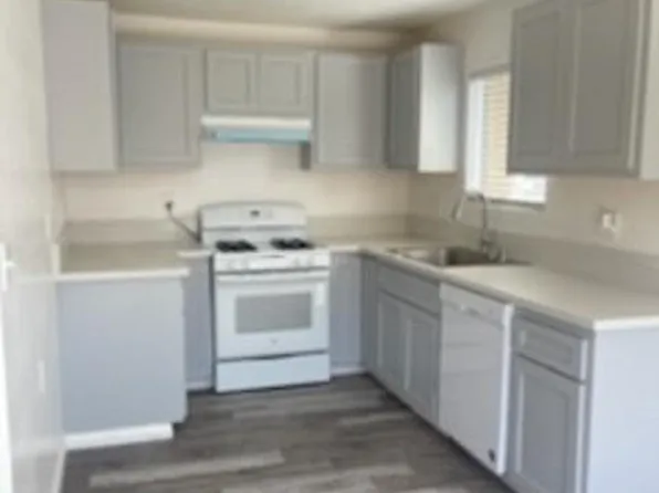 2060 N Lincoln St, Orange, CA 92865