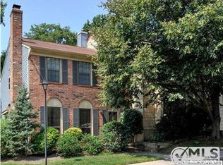 157 Foxhill Ct, Aberdeen, NJ 07747