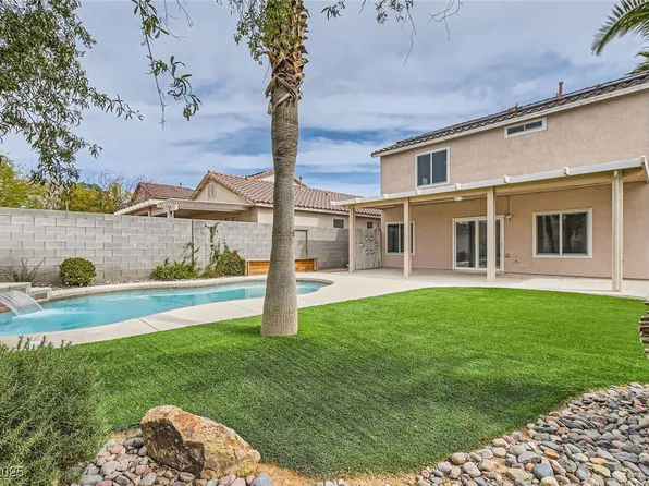 7829 Lovely Pine Pl, Las Vegas, NV 89143
