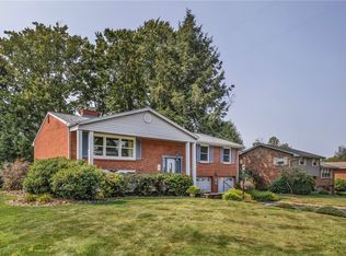 607 Westland Dr, Greensburg, PA 15601