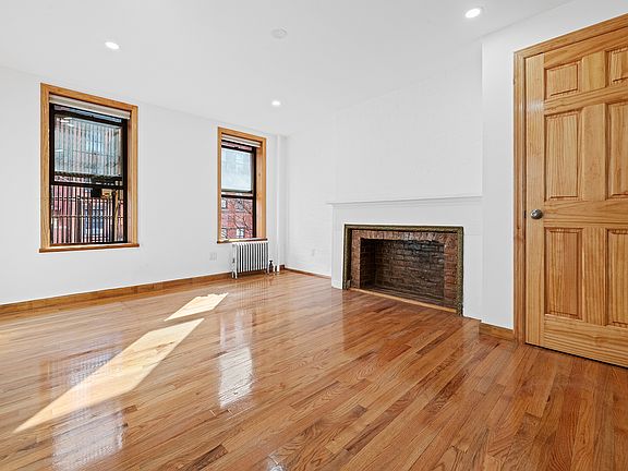 3rd image of 168 Avenue B APT 3N