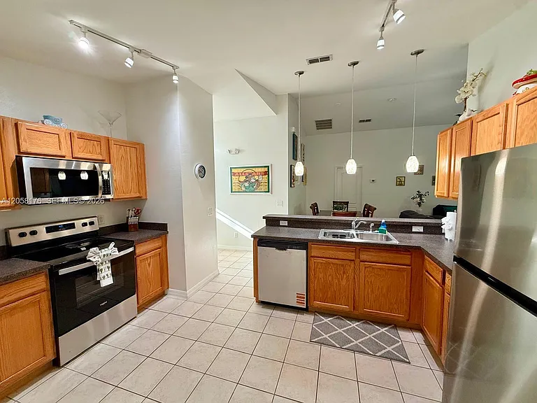 803 Sandy Ridge Dr #0 — Photo 6