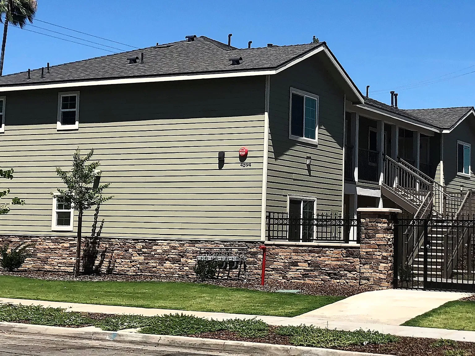 2 bed, $1,700 — Photo 1