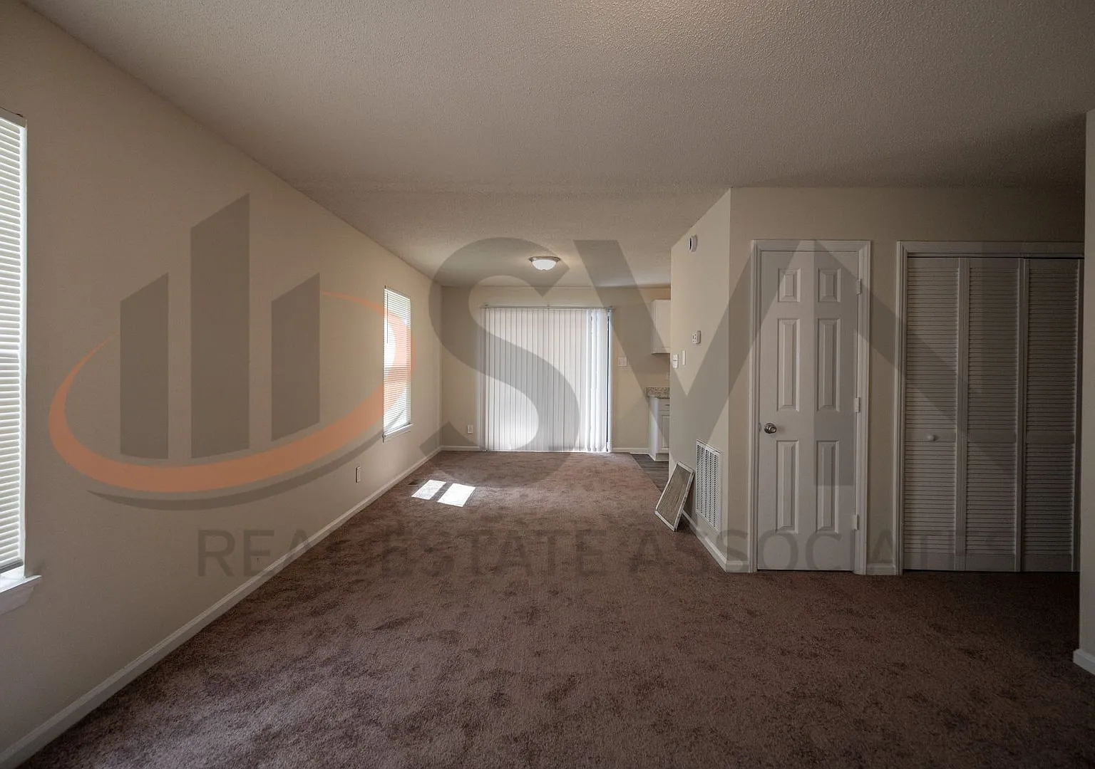 Updated 3BR, 2BA Durham Rental with Front Porch & Deck — Photo 3