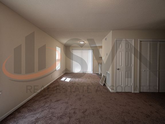 3rd image of 305 Hardee St